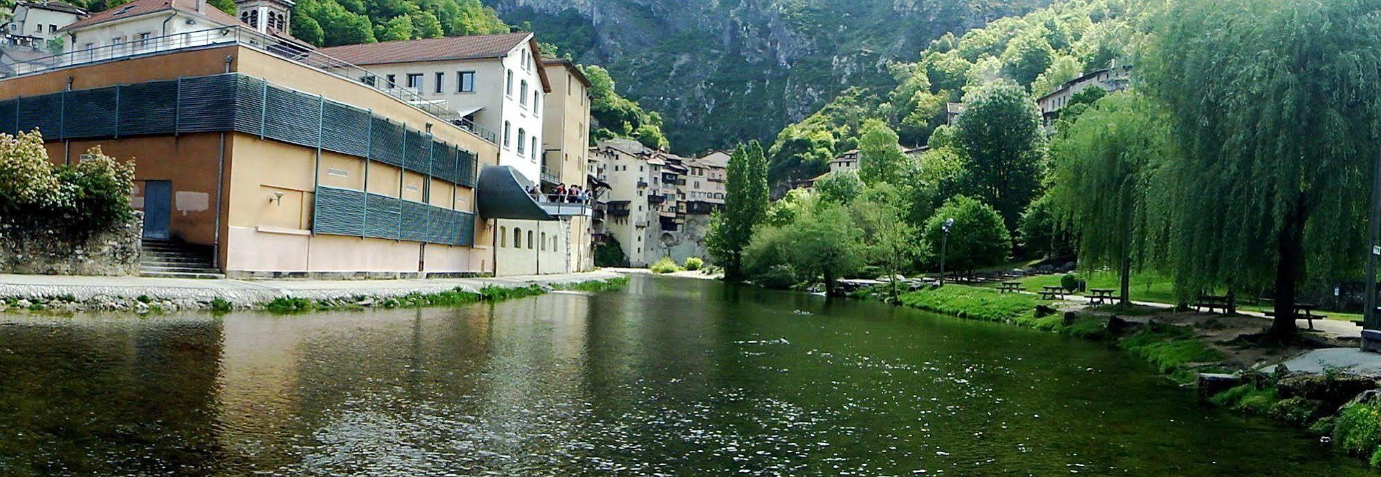 Hotel Du Musee De L'Eau Pont-en-Royans Dış mekan fotoğraf